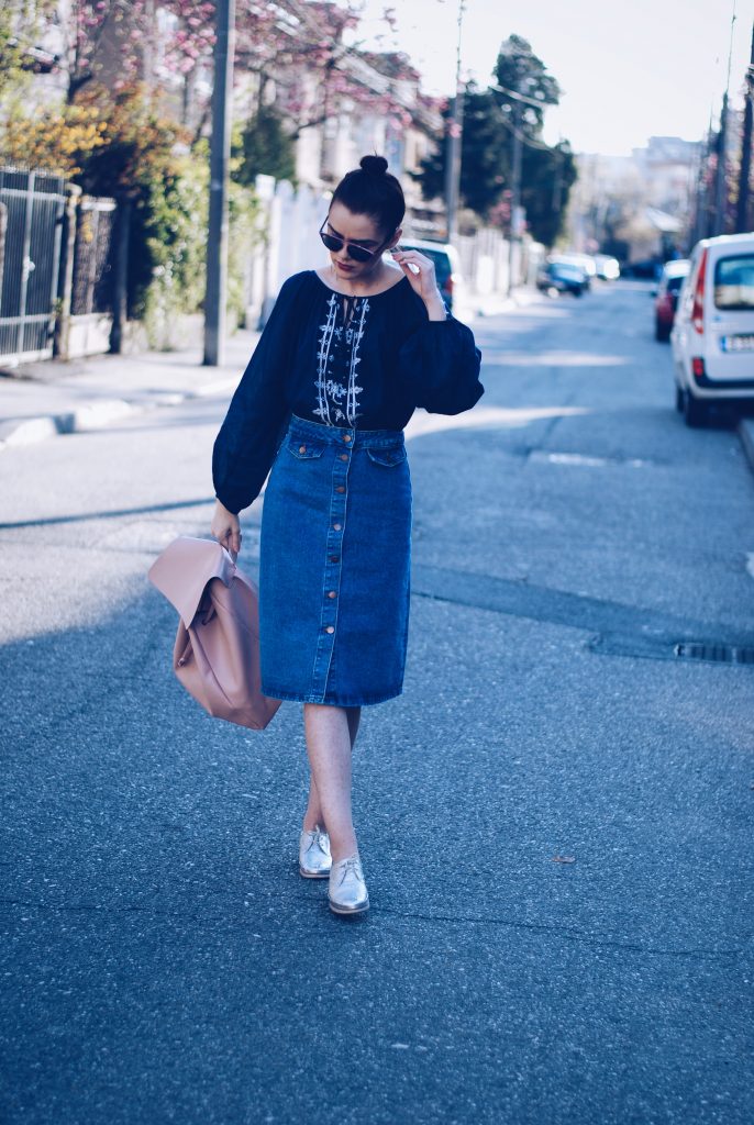 Midi denim skirt, embroidered shirt, silver shoes, backpack, soreal sunglasses by Andreea Birsan