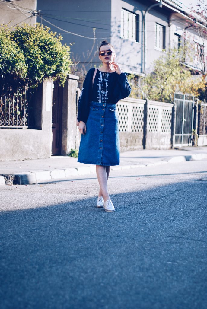 Midi denim skirt, embroidered shirt, silver shoes, backpack, soreal sunglasses by Andreea Birsan