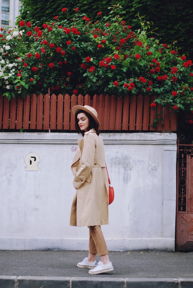 Camel outfit, trench coat, camel hat, striped camel sweater, white shirt, camel trousers, white sneakers, apricot bag, spring outfit by Andreea Birsan