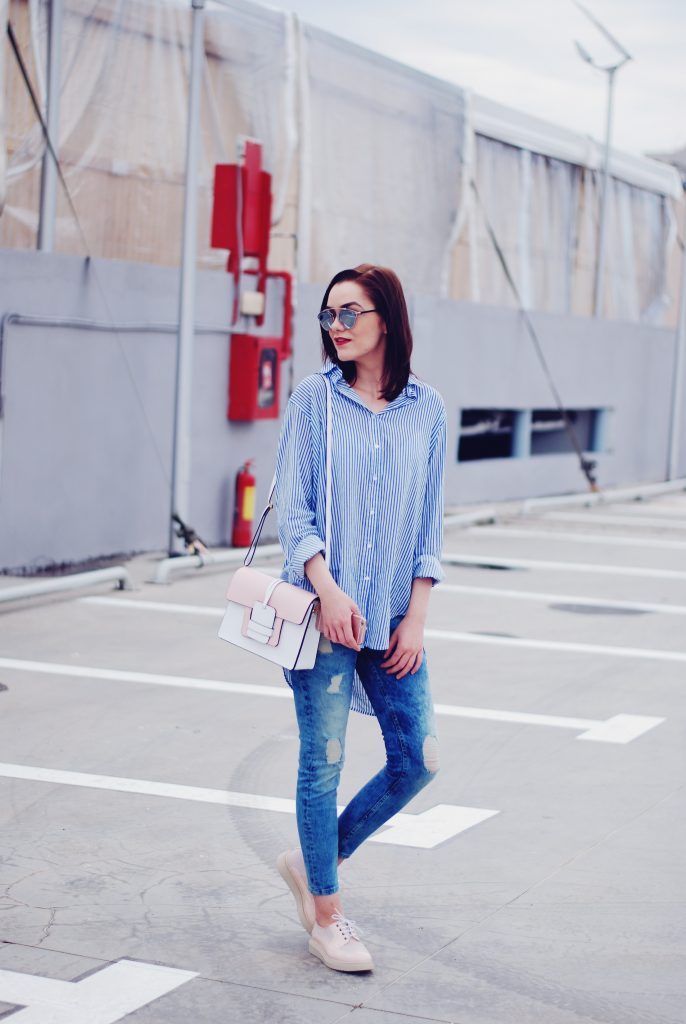 Striped shirt, distressed skinny jeans, color block crossbody bag, pink oxford shoes, so real sunglasses, spring outfit by Andreea Birsan.jpg