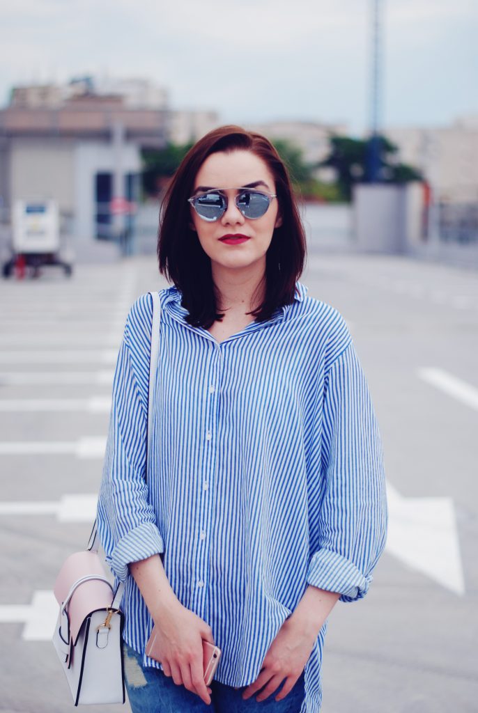 Striped shirt, distressed skinny jeans, color block crossbody bag, pink oxford shoes, so real sunglasses, spring outfit by Andreea Birsan.jpg