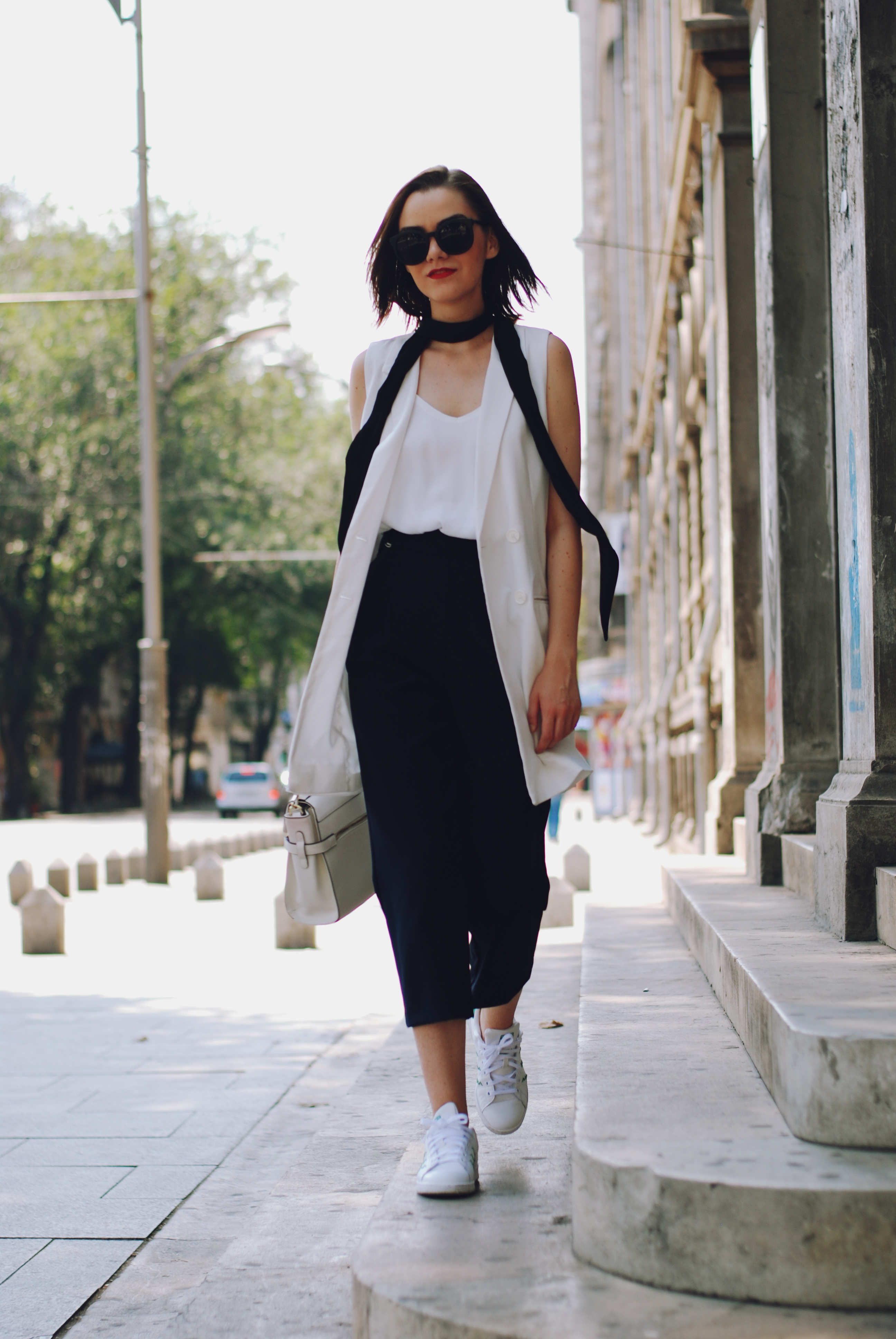 Skinny scarf, white camisole, white waistcoat vest, zara navy culottes, white crossbody bag, stan smith white sneakers, sunglasses, cute summer outfit, Andreea Birsan