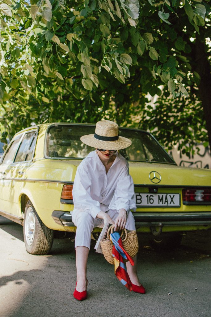 White trousers, summer bags, white shirt, straw hat, straw bag, red slingbacks, andreea birsan, couturezilla, cute spring outfit ideas 2018 (8)